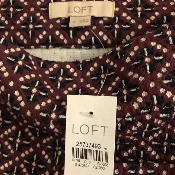 Super cute Loft mini skirt - Picture 3 of 4